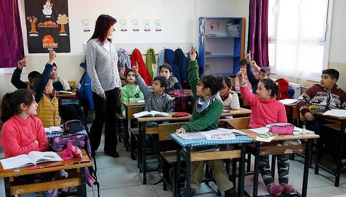 SON DAKİKA:Öğretmenlik Kariyer Basamakları Sınavı örnek soruları yayımlandı